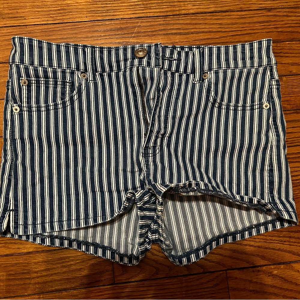 American Eagle Next Level Stretch Striped Shorts - Size 10